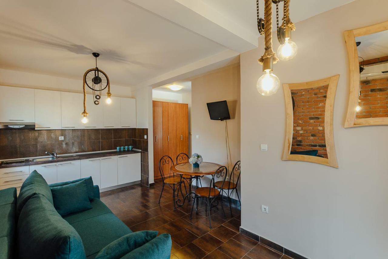 Poolside Apartments Miljan I Ranko Херцег-Нови Экстерьер фото