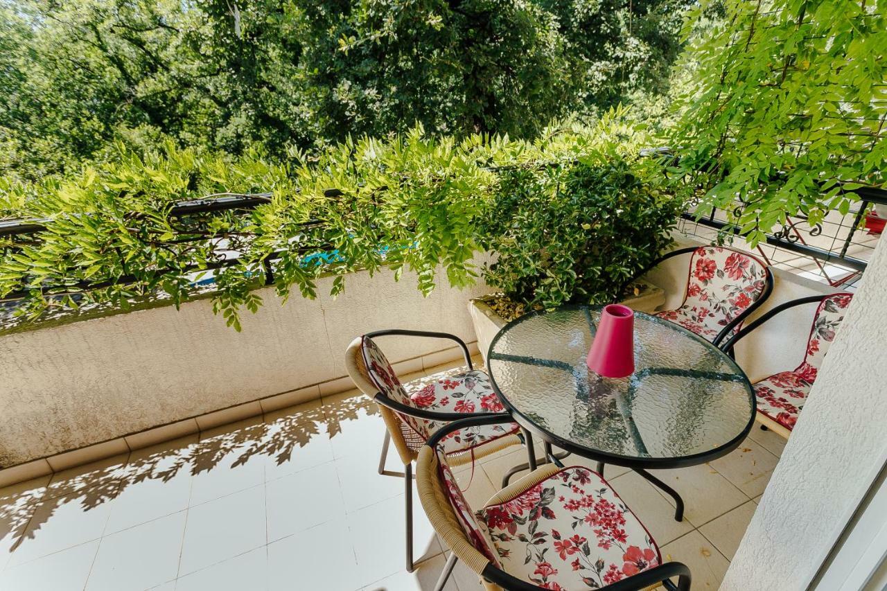 Poolside Apartments Miljan I Ranko Херцег-Нови Экстерьер фото