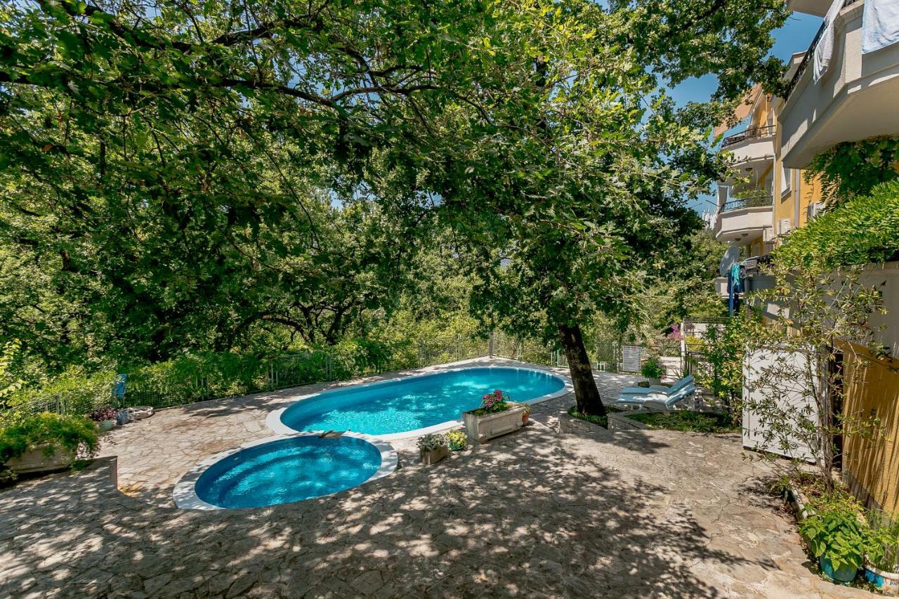 Poolside Apartments Miljan I Ranko Херцег-Нови Экстерьер фото